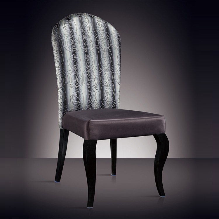 行业却陷入了避障卡困、清洁死角、自清洁低效等痛点泥潭