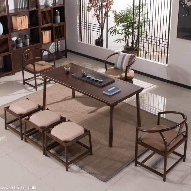 专门设了网红明星产品展示区