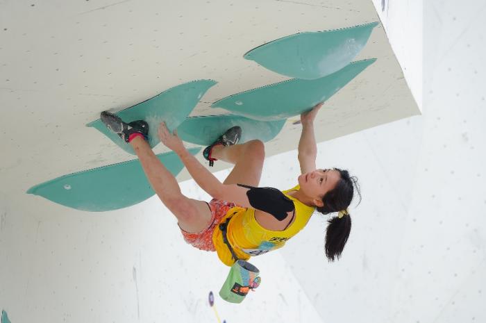 2025年中国攀岩联赛揭幕战在河北保定高碑店落幕