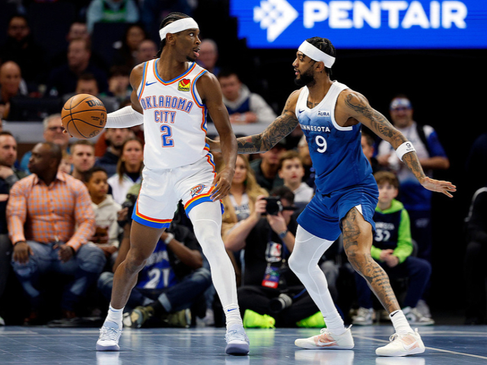 从防守悍将到进攻核心，沃克率老鹰大胜魔术