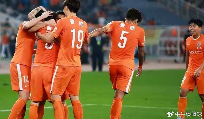 山东泰山双线作战新援融入引关注 刘洋状态回升