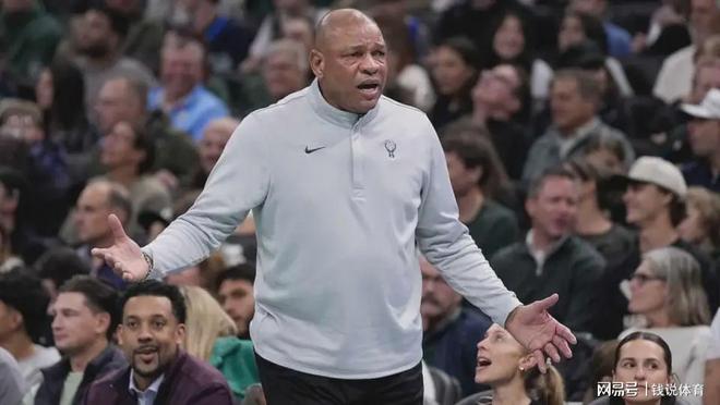 东契奇赴欧接受干细胞治疗 雄鹿更衣室矛盾升级