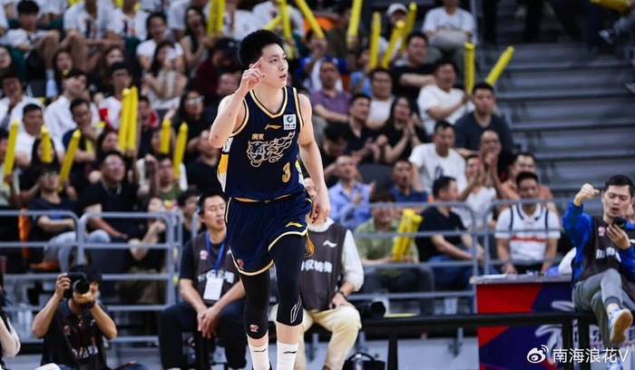 杜锋回归广东宏远冲击五连胜 福建男篮季后赛希